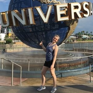 Meet your Posher, Olivia